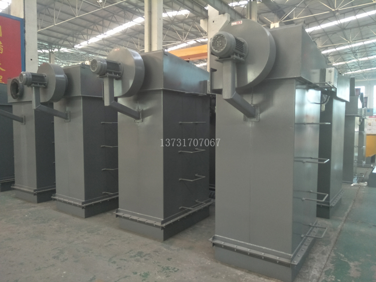 2018年最新研發(fā)15m2、25m2倉(cāng)頂布袋除塵器投放市場(chǎng)