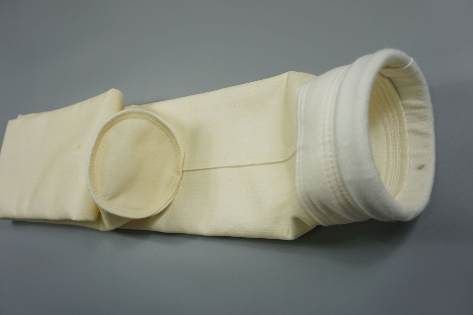 水泥廠如何選擇除塵布袋？